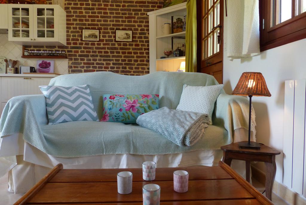 La Flore De Lys, Cottage Ideal Pour 2 Adultes Et 2 Enfants Saint-Jouin-Bruneval 外观 照片